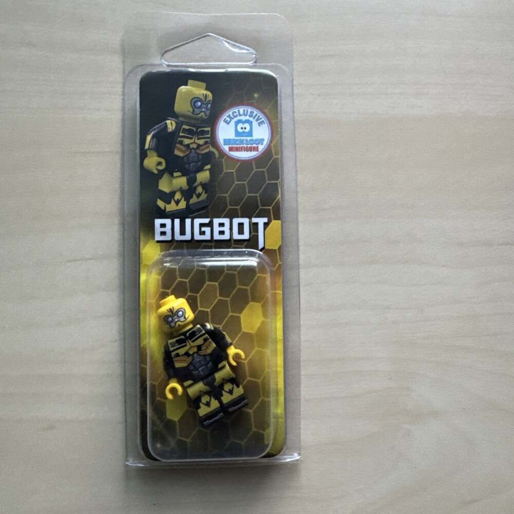 New Lego BUGBOT exclusive brickloot minifigure